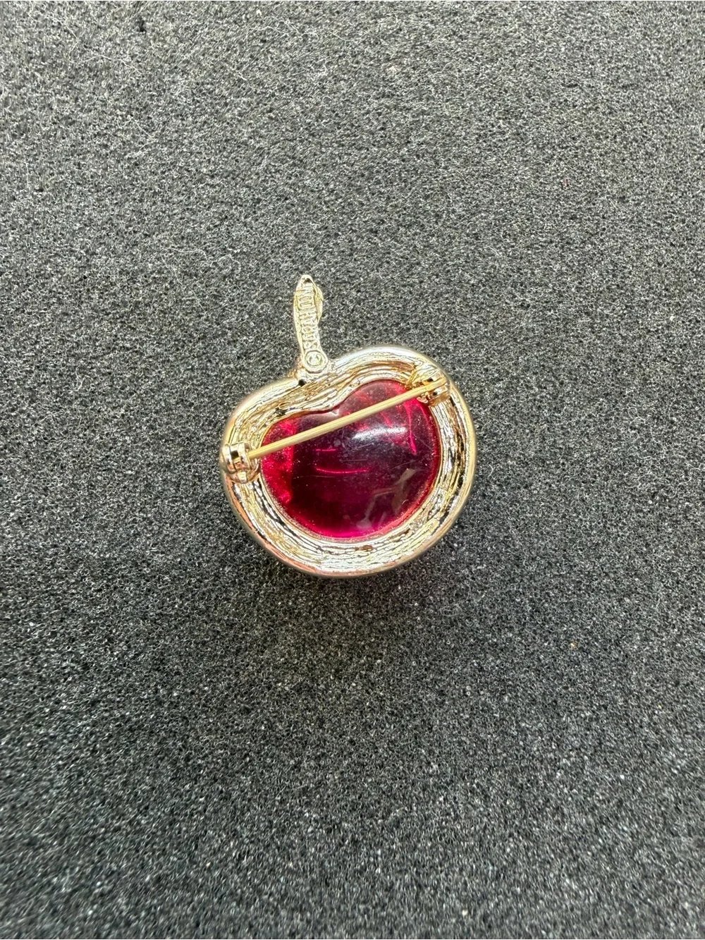 Vintage Sarah Coventry Apple Cherry Red Gold Brooch Pin